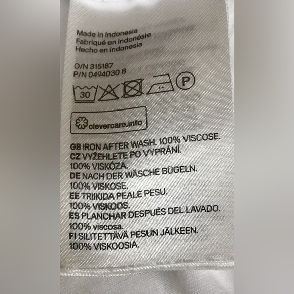 H&M Basic White Sleeveless Shirt - Size: M - Picture 3 of 4